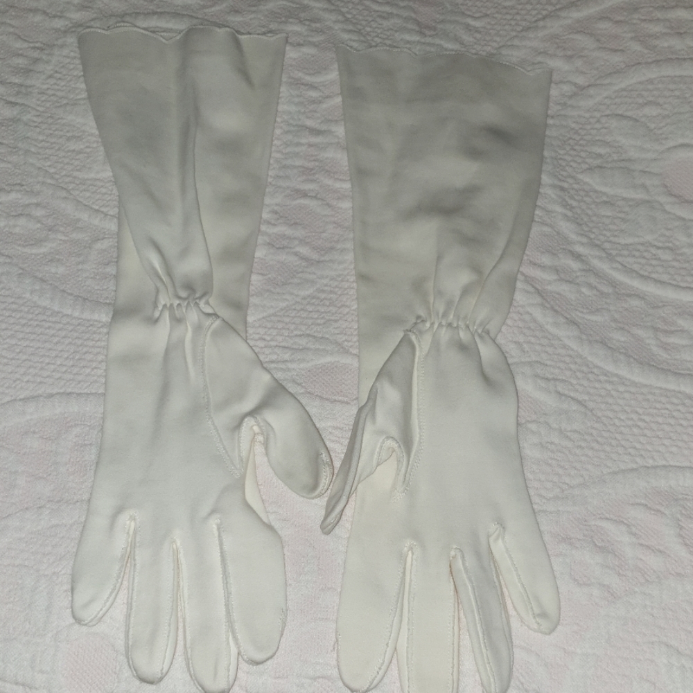 Women's gloves